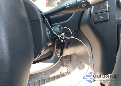 2000 Nissan Pathfinder Le/Se/Xe from USA, damaged, VIN JN8AR07Y4YW417611